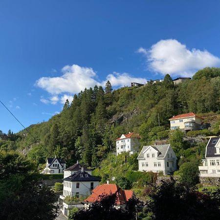 Kjellerleilighet - Naert Haukeland Sykehus. Bergen Extérieur photo
